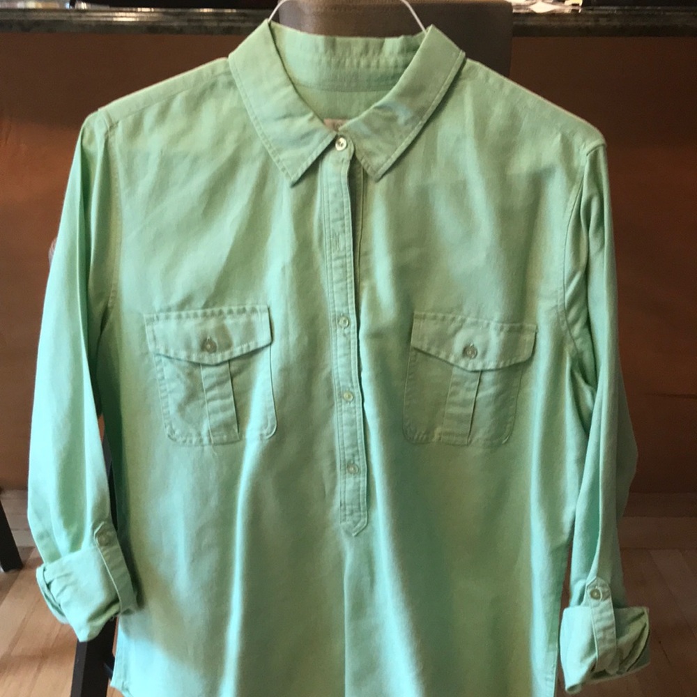 LIKE NEW! Talbot ladies Size L Shirt.